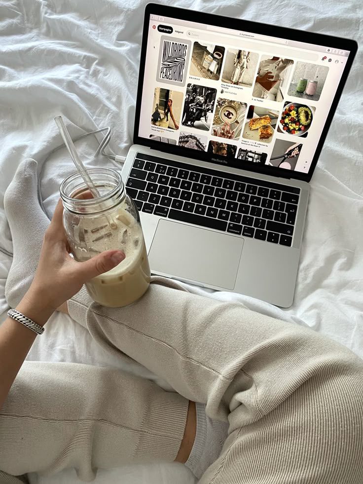 Blogs Influencer Marketing: Is It Still Worth It?